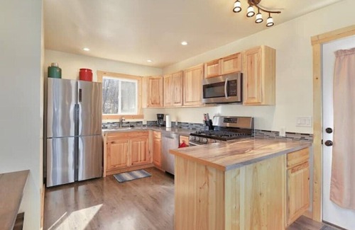 Soldotna Cabin | Mount Spurr Cabin