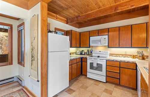 Keystone House | Mountain Escape: Comfy 2-Bedroom Condo with Easy Shuttle Access to Ski Lifts