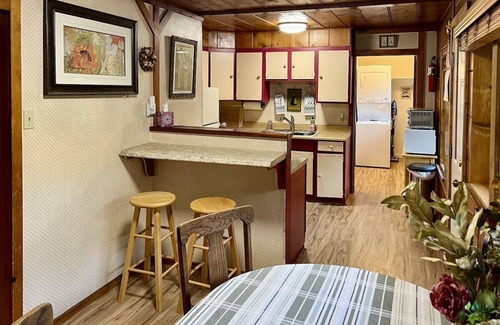 Prescott Cabin | Mountain Flower Cabin - Prescott Cabin Rentals
