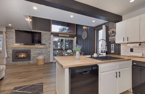 Mammoth Lakes Apartment | Mountain Getaway Pool, Trails, Canyon Lodge MS&R #96