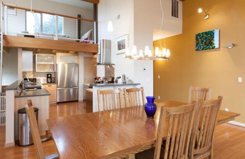Parkdale House | Mountain House home