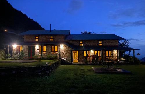 Lumle Cabin | Mountain Lodges of Nepal - Landruk