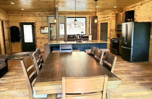Spearfish House | Mountain Retreat 10 minutes from Downtown Spearfish!