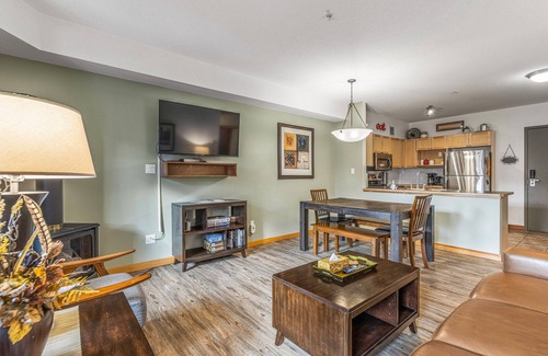 Canmore Condo | Mountain Retreat with breathtaking views