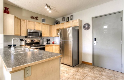 Canmore Condo | Mountain Retreat with breathtaking views
