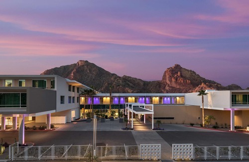 Paradise Valley Hotel | Mountain Shadows Resort Scottsdale