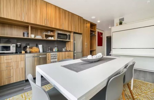 Park City Condo | Mountain side - Ski in/ski out+ Pool, Games, Gym