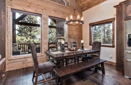 Duck Creek Village Cabin | Mountain Top Luxury Retreat - Elegant Cabin Near Zion and Bryce
