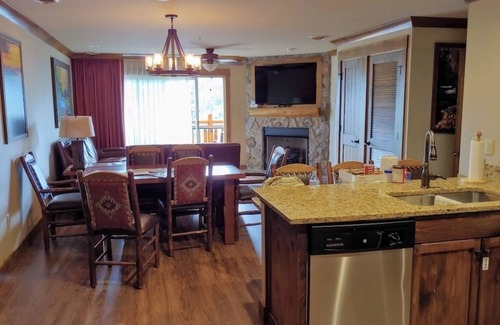 Gatlinburg Resort | Mountain Vacation! Look no more!