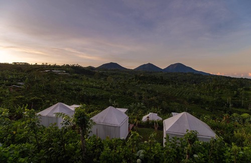 Gobleg Cabin | Mountain View! 1BR Tent in Buleleng