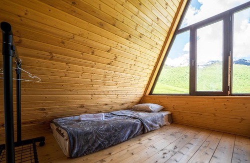 Ushguli Ski Chalet | Mountain View - A-Frame Cabin Ushguli