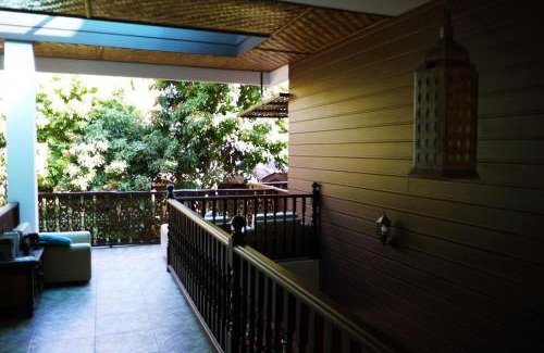 Old City House | Mountain View GuesthouseChiangmai