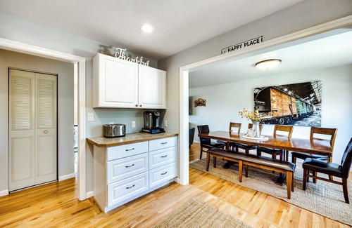 Security-Widefield Apartment | Mountain-View Home Near Cave of the Winds!