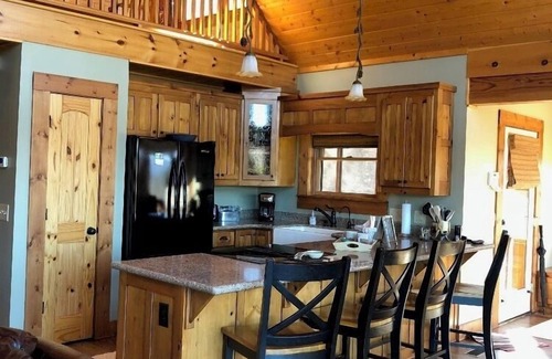 Sautee Nacoochee Cabin | Mountain View Spectacular Cabin Wildlife HotTub Gameroom Firepit Helen, SauteeGa