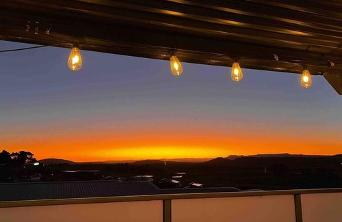 Gerringong House | Mountain Views (3 min drive to beach)