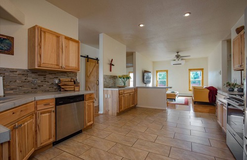 La Cienaga House | Mountain Views, Hot Tub, Fire Pit, Deck, Hammocks, A/C!