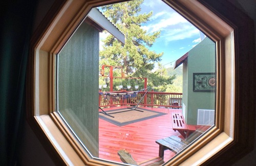 Shadow Mountain House | Mountain views, jacuzzi, deck, forest, wildlife