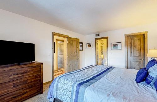 Frisco Apartment | Mountainside D257