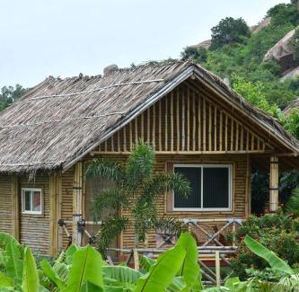 Kamalapur House | Mowgli's Cafe Hampi & Guest House
