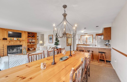 North Creek House | Moxham 58h - Adirondack Retreat Mountain Views 3 Bedroom Townhouse by The Summit at Gore Mountain