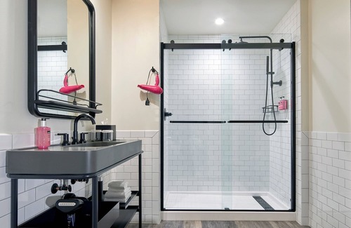 Short North Hotel | Moxy Columbus Short North