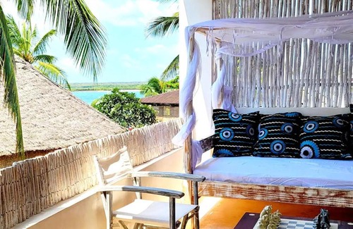 Shela House | Moyoni House