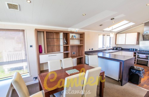 Camber House | MP768 - Camber Sands Holiday Park - Huge Lodge - Small dog friendly - sleeps 8