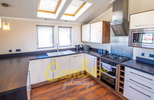 Camber House | MP768 - Camber Sands Holiday Park - Huge Lodge - Small dog friendly - sleeps 8
