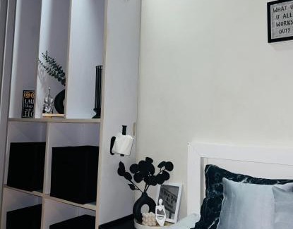 Diliman Apartment | Mplace condominium