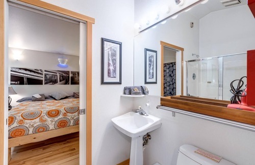 Warnick House | Mt. Baker Lodging Cabin 60 - Sleeps 2!