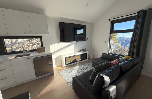 Mount Buller House | Mt Buller 3BR Family Chalet-Spacious+ Cozy Touches