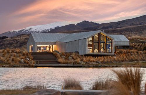 Kapiti Island Resort | Mt Cardrona Station Resort