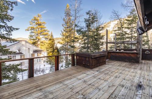 Olympic Valley House | Mt. Jola by AvantStay A 5-minute walk away to Palisades and lifts.