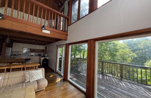 Fujikawaguchiko House | MtFuji view, BBQ, lake Saiko 3mins, hammock, wood deck