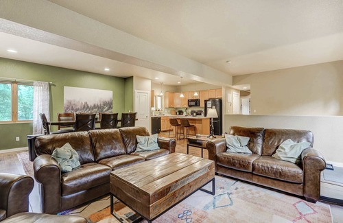 Cascade-Chipita Park House | Mtn Getaway Near Pikes Peak | Hot Tub & Pool Table