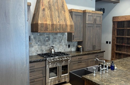 Gallatin Gateway Apartment | MTNLUX One of a Kind Fire Tower in Big Sky with hot tub & fitness/game room.