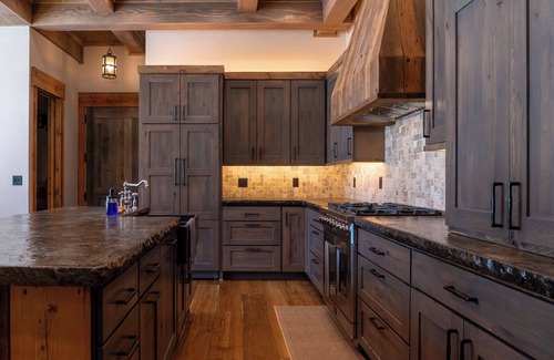 Gallatin Gateway Apartment | MTNLUX One of a Kind Fire Tower in Big Sky with hot tub & fitness/game room.