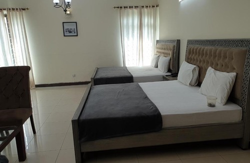 E-11 Sector House | Mudan Regency Guest House