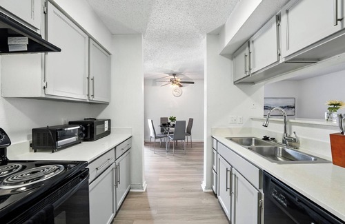 Windsor Park Apartment | Mueller Flats 1223 I Spacious 2 Bed 2 Bath