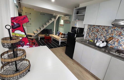 Bonifacio Global City Condo | Muggle Stay 1.0 - 2BR in BGC Taguig City with 50mbps WIFI