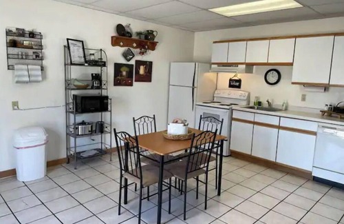Nauvoo Apartment | Mulholland Garden Apartment