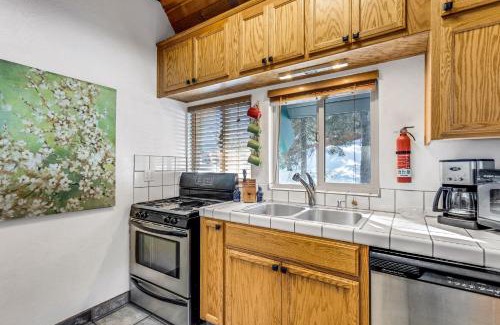 Bear Valley House | Multi-Family Cabin in Great Location #183