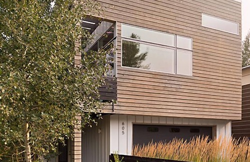 Jackson Villa | Multi-level, three-bedroom villa location near downtown Jackson.
