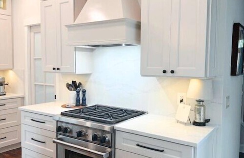 Murray Hill House | Murray Hill Gem - Your Commissioning Week Home Away from Home