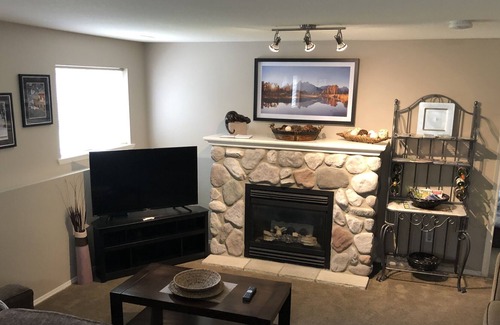 Langley Apartment | Murrayville Hideaway