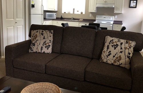 Langley Apartment | Murrayville Hideaway