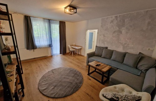 Knittelfeld Apartment | Murtal Ground