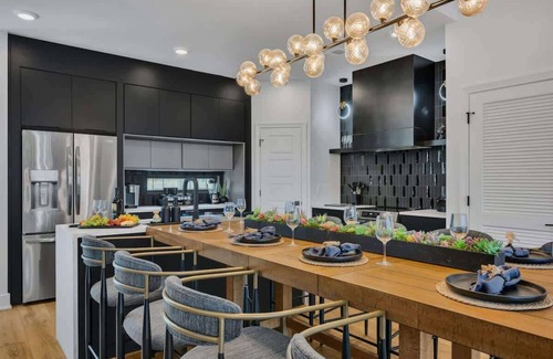 Music Row House | Music Row - Luxury Home w/5 en-suites!