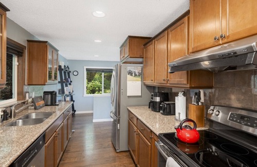 South Park House | Musician’s Escape in South Seattle Near It All