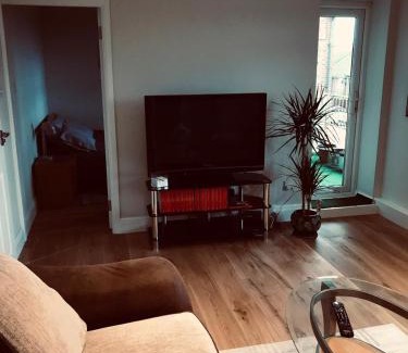 Coppetts House | Muswell Hill Apartment FREE PARKING